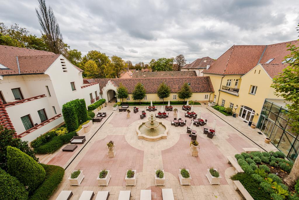 Hotel Kristály Imperial Tata Kültér fotó